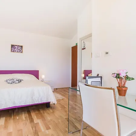 Villa Delle Rondini In Istria With Whirlpool And Sauna For 8 Persons