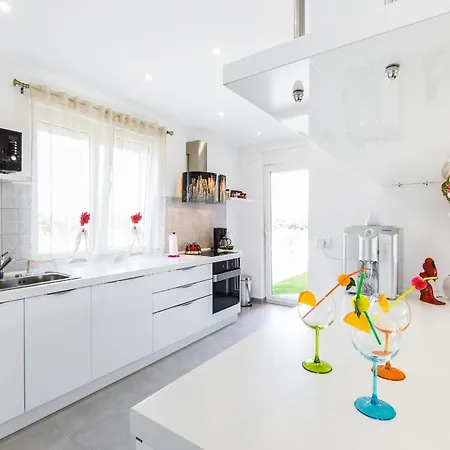 Villa Delle Rondini In Istria With Whirlpool And Sauna For 8 Persons *