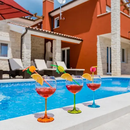 Delle Rondini In Istria With Whirlpool And Sauna For 8 Persons * Hreljici