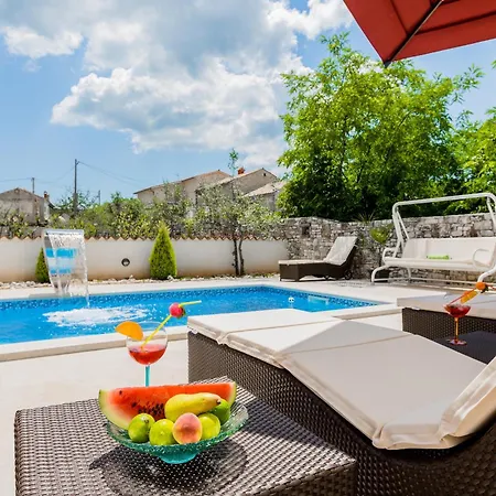 Delle Rondini In Istria With Whirlpool And Sauna For 8 Persons * Hreljici